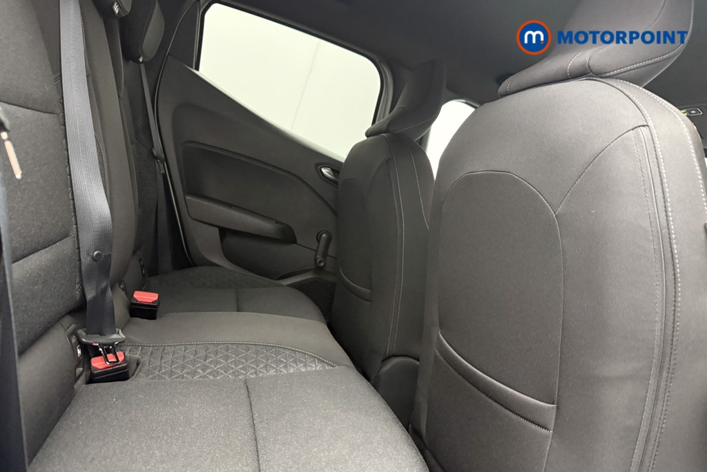 Renault Clio Iconic Manual Petrol Hatchback - Stock Number (1553256) - 9th supplementary image