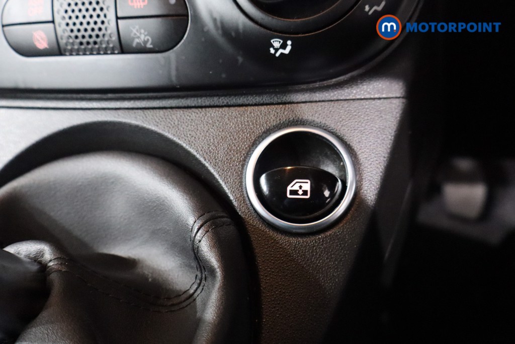 Fiat 500 Rock Star Manual Petrol Hatchback - Stock Number (1566728) - 16th supplementary image