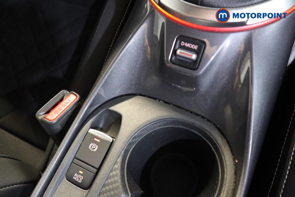 Nissan Juke Tekna Manual Petrol SUV - Stock Number (1576493) - 9th supplementary image