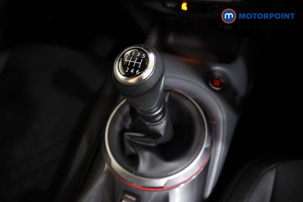 Nissan Juke Tekna Manual Petrol SUV - Stock Number (1576493) - 10th supplementary image