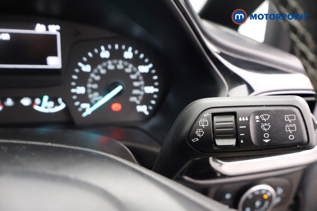 Ford Fiesta Zetec Manual Petrol Hatchback - Stock Number (1576720) - 6th supplementary image