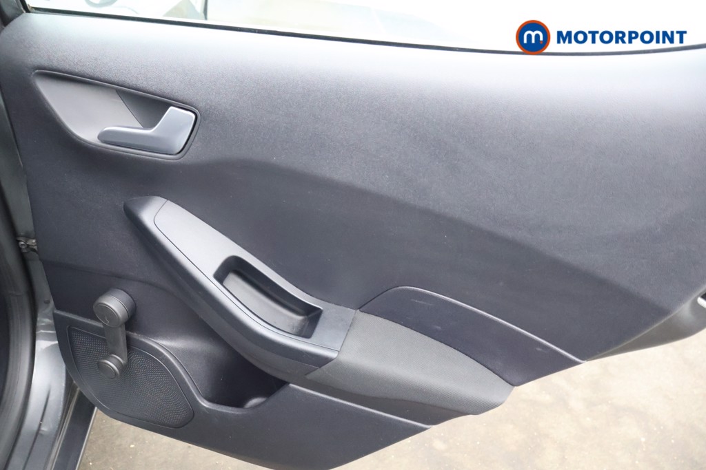 Ford Fiesta Zetec Manual Petrol Hatchback - Stock Number (1576720) - 19th supplementary image