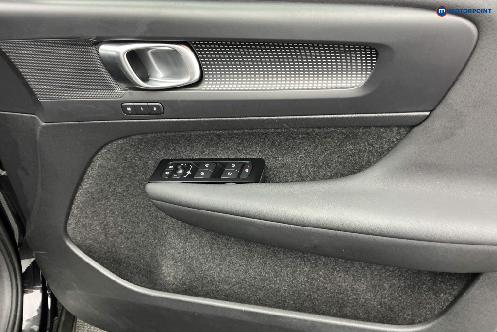 Volvo Xc40 R Design Pro Automatic Petrol Plug-In Hybrid SUV - Stock Number (1582218) - 22nd supplementary image