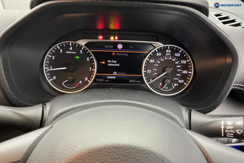 Nissan Juke Tekna Manual Petrol SUV - Stock Number (1583245) - 9th supplementary image