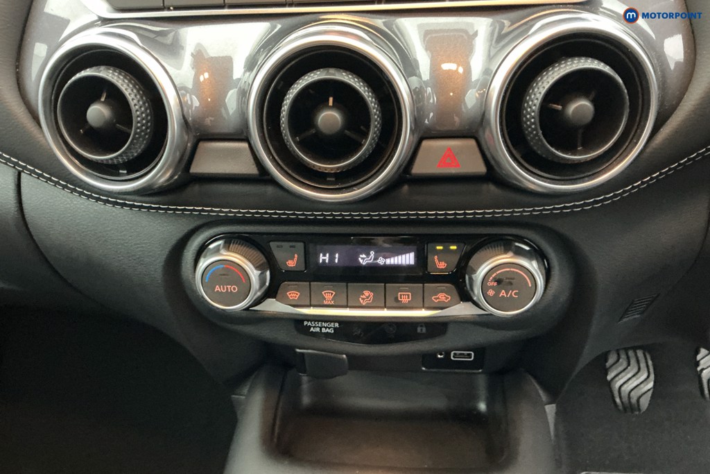 Nissan Juke Tekna Manual Petrol SUV - Stock Number (1583245) - 17th supplementary image