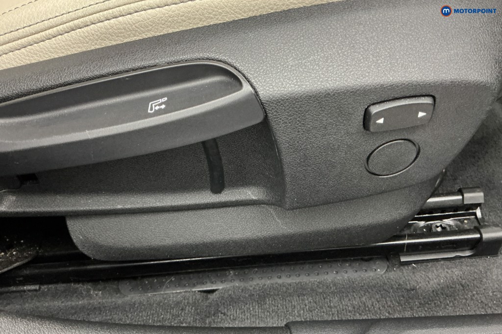 BMW 2 Series M Sport Manual Petrol Saloon - Stock Number (1583909) - 20th supplementary image