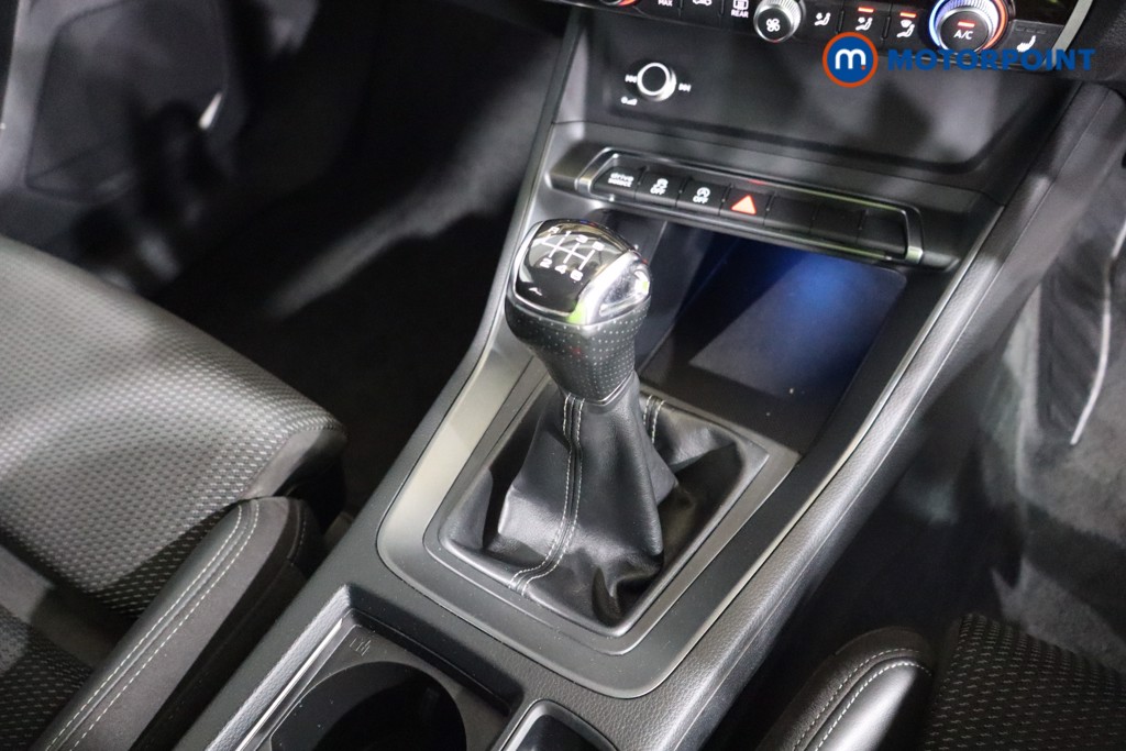 Audi Q3 S Line Manual Petrol SUV - Stock Number (1584303) - 12th supplementary image