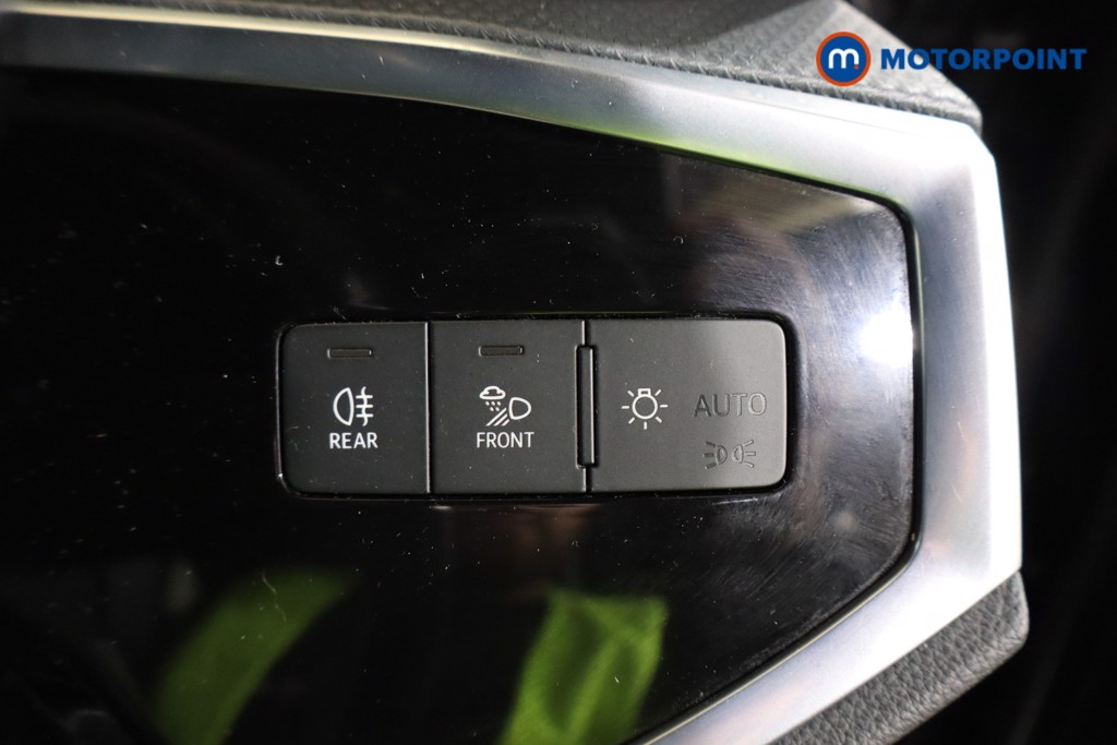 Audi Q3 S Line Manual Petrol SUV - Stock Number (1584303) - 18th supplementary image