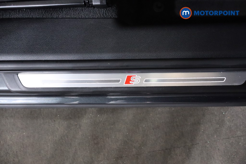 Audi Q3 S Line Manual Petrol SUV - Stock Number (1584303) - 20th supplementary image