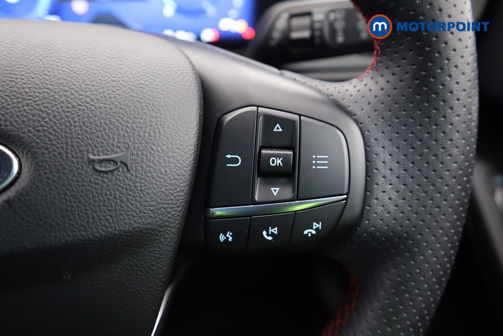 Ford Focus St-Line Vignale Manual Petrol Hatchback - Stock Number (1584888) - 6th supplementary image