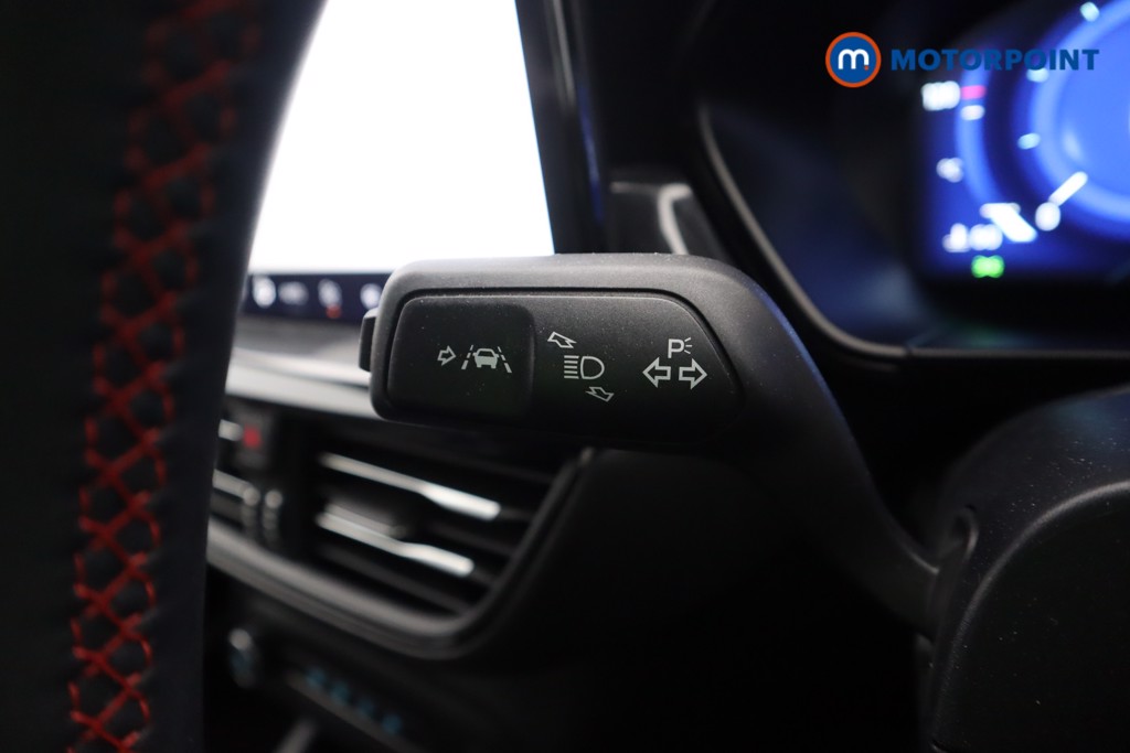 Ford Focus St-Line Vignale Manual Petrol Hatchback - Stock Number (1584888) - 7th supplementary image