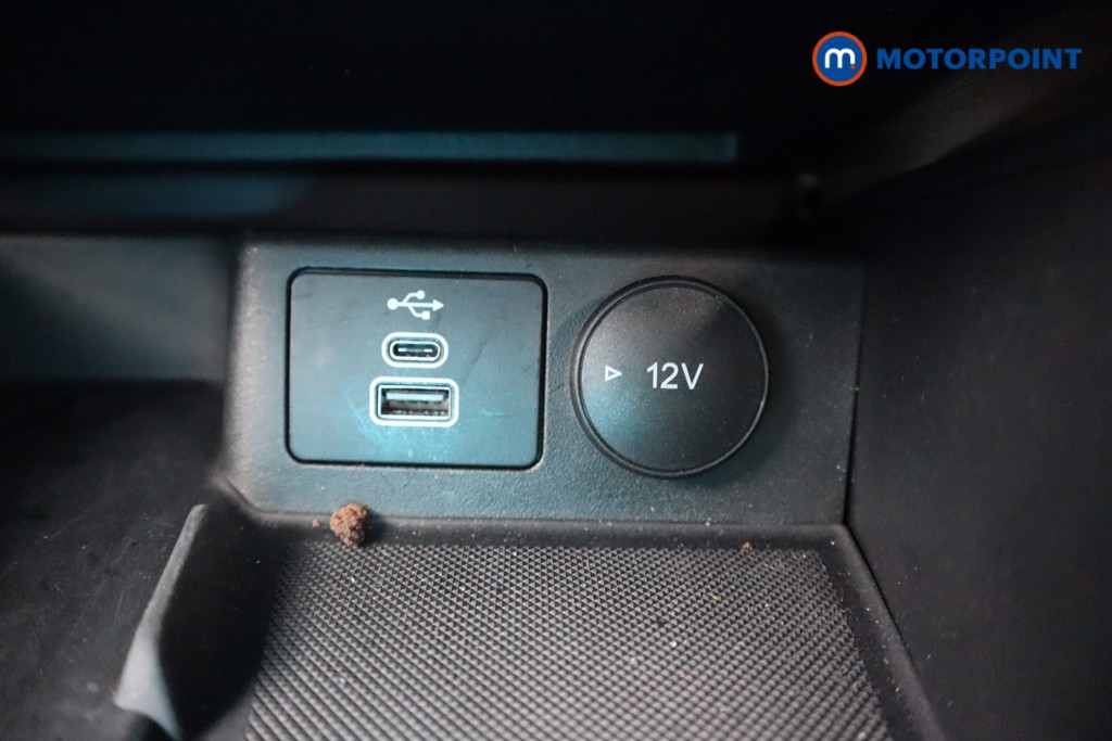 Ford Focus St-Line Vignale Manual Petrol Hatchback - Stock Number (1584888) - 12th supplementary image