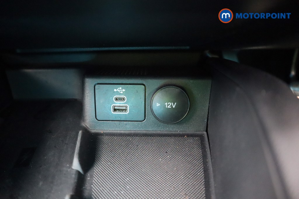 Ford Focus St-Line Vignale Manual Petrol Hatchback - Stock Number (1584888) - 13th supplementary image