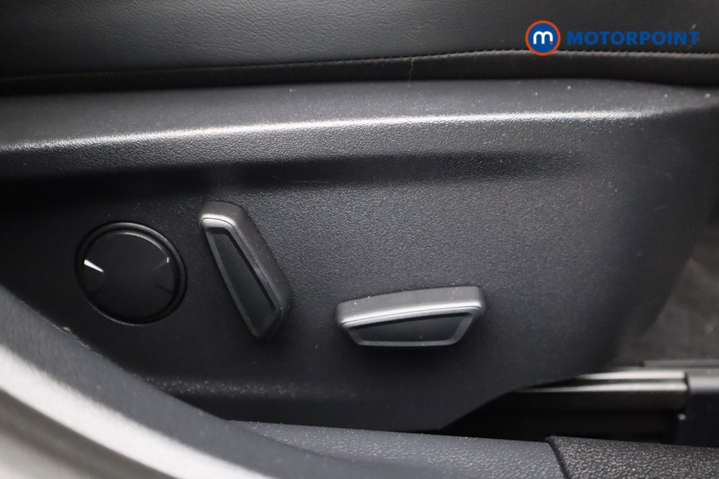 Ford Focus St-Line Vignale Manual Petrol Hatchback - Stock Number (1584888) - 22nd supplementary image