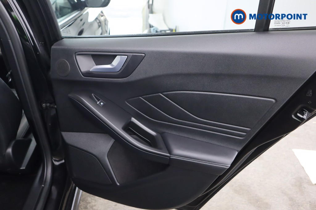 Ford Focus St-Line Vignale Manual Petrol Hatchback - Stock Number (1584888) - 26th supplementary image