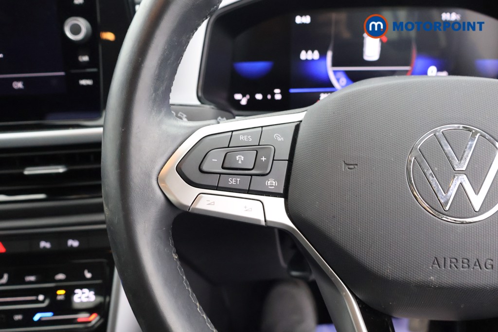 Volkswagen T-Roc Life Manual Petrol SUV - Stock Number (1585111) - 2nd supplementary image