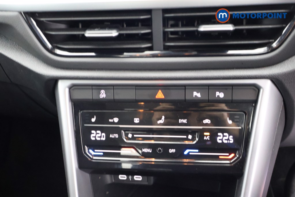 Volkswagen T-Roc Life Manual Petrol SUV - Stock Number (1585111) - 9th supplementary image