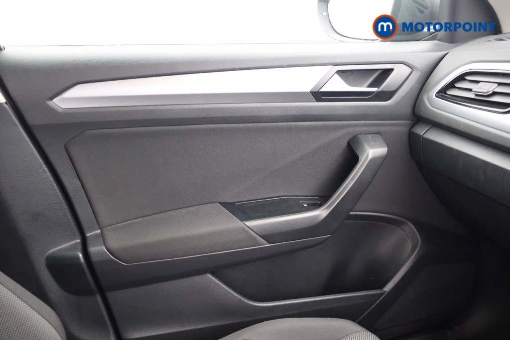 Volkswagen T-Roc Life Manual Petrol SUV - Stock Number (1585111) - 12th supplementary image