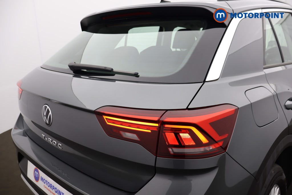 Volkswagen T-Roc Life Manual Petrol SUV - Stock Number (1585111) - 23rd supplementary image