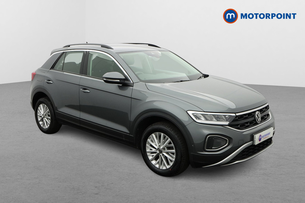 Volkswagen T-Roc Life Manual Petrol SUV - Stock Number (1585111) - Drivers side front corner