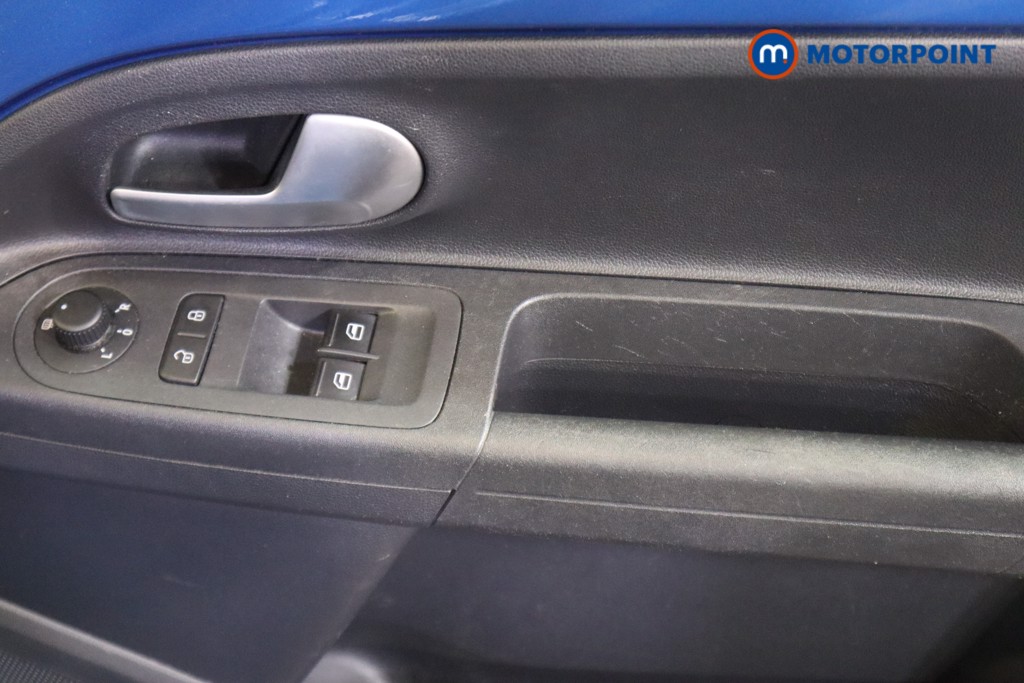 Volkswagen UP Black Edition Manual Petrol Hatchback - Stock Number (1585477) - 14th supplementary image