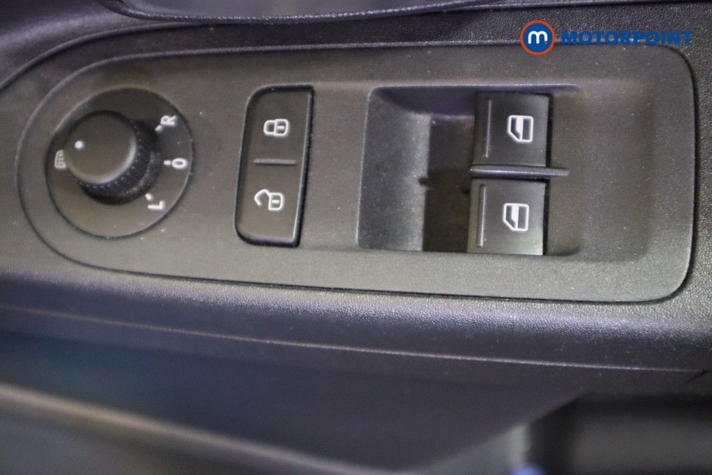 Volkswagen UP Black Edition Manual Petrol Hatchback - Stock Number (1585477) - 15th supplementary image