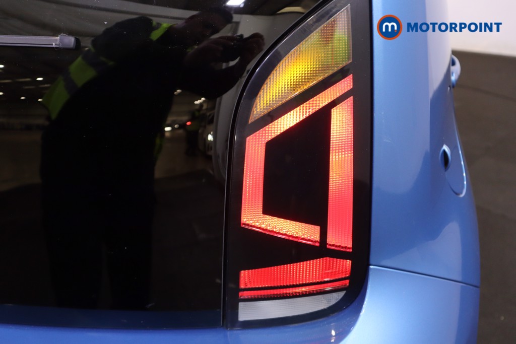 Volkswagen UP Black Edition Manual Petrol Hatchback - Stock Number (1585477) - 27th supplementary image