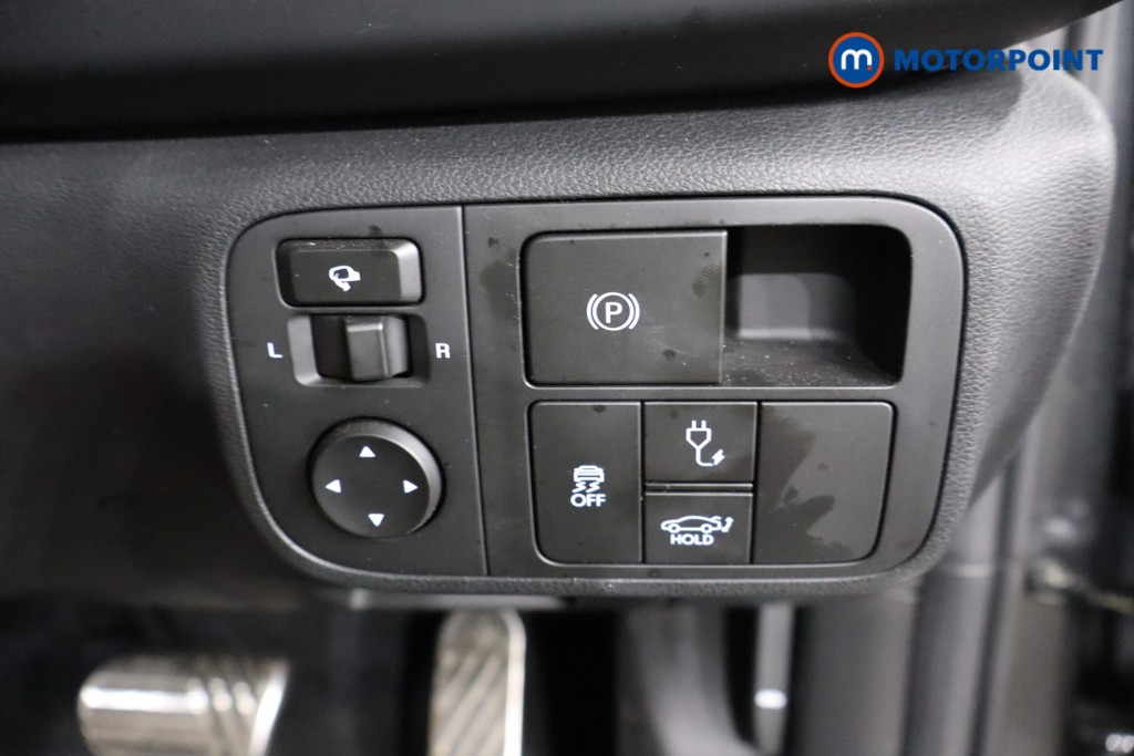 Hyundai Ioniq 6 Ultimate Automatic Electric Saloon - Stock Number (1586211) - 23rd supplementary image