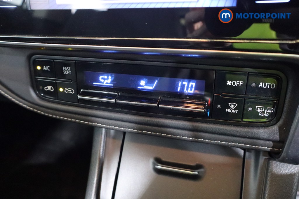 Toyota Auris Icon Manual Petrol Hatchback - Stock Number (1586379) - 9th supplementary image