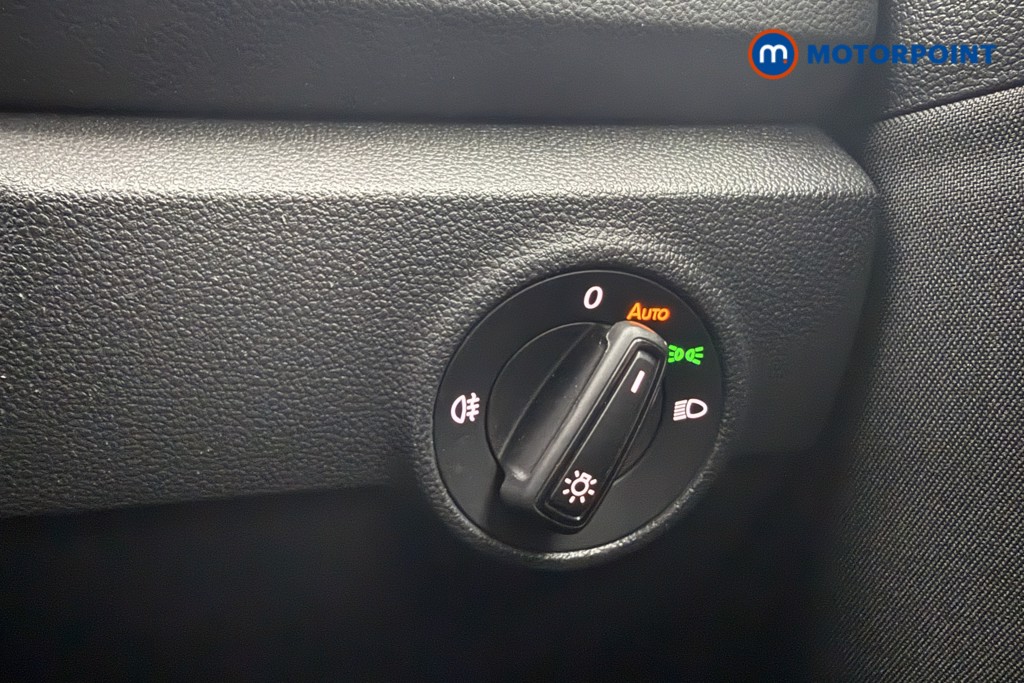 Volkswagen T-Roc Life Manual Petrol SUV - Stock Number (1586840) - 16th supplementary image