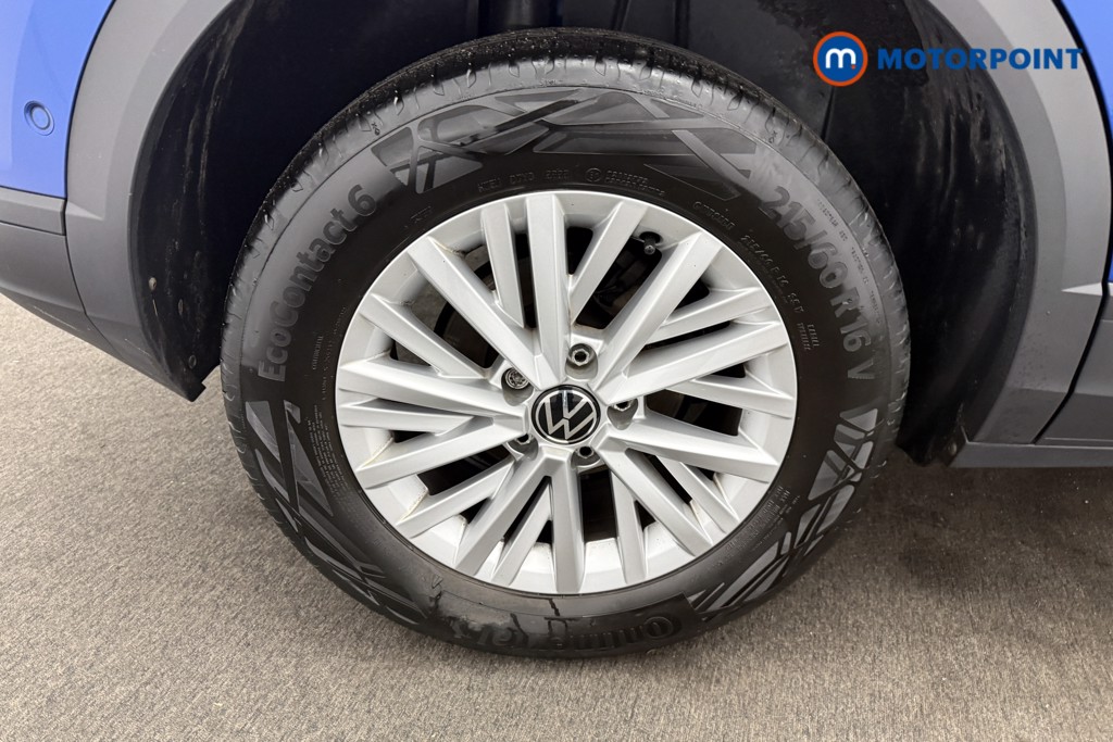 Volkswagen T-Roc Life Manual Petrol SUV - Stock Number (1586840) - 24th supplementary image