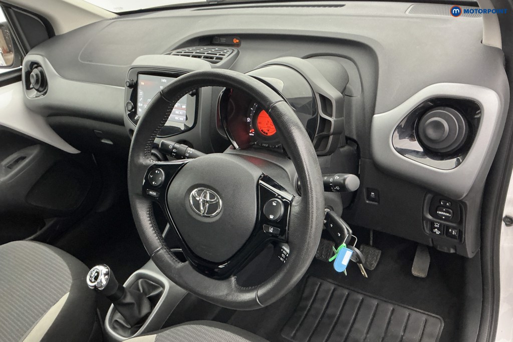 Toyota Aygo X-Play Manual Petrol Hatchback - Stock Number (1586878) - 7th supplementary image