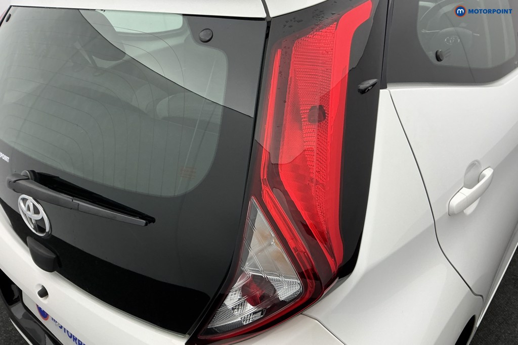 Toyota Aygo X-Play Manual Petrol Hatchback - Stock Number (1586878) - 28th supplementary image