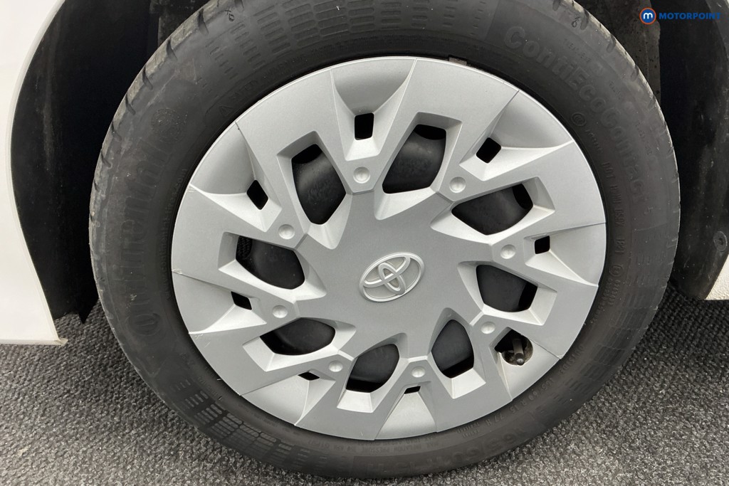 Toyota Aygo X-Play Manual Petrol Hatchback - Stock Number (1586878) - 33rd supplementary image