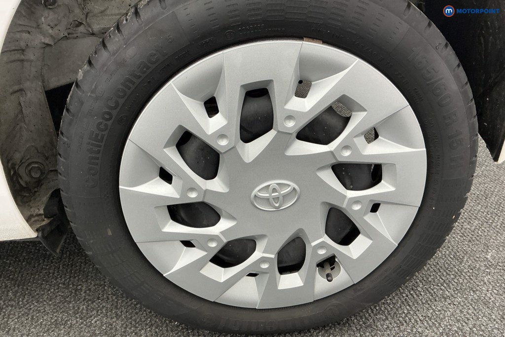 Toyota Aygo X-Play Manual Petrol Hatchback - Stock Number (1586878) - 34th supplementary image