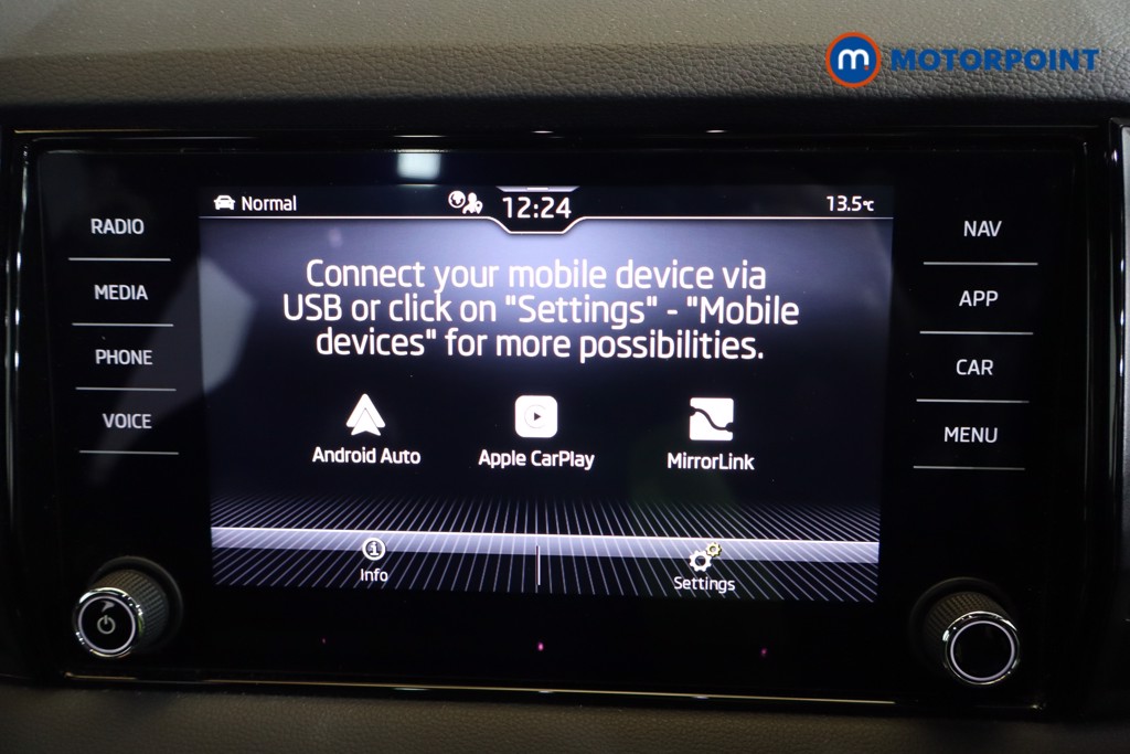 Skoda Karoq Sportline Automatic Petrol SUV - Stock Number (1587394) - 9th supplementary image