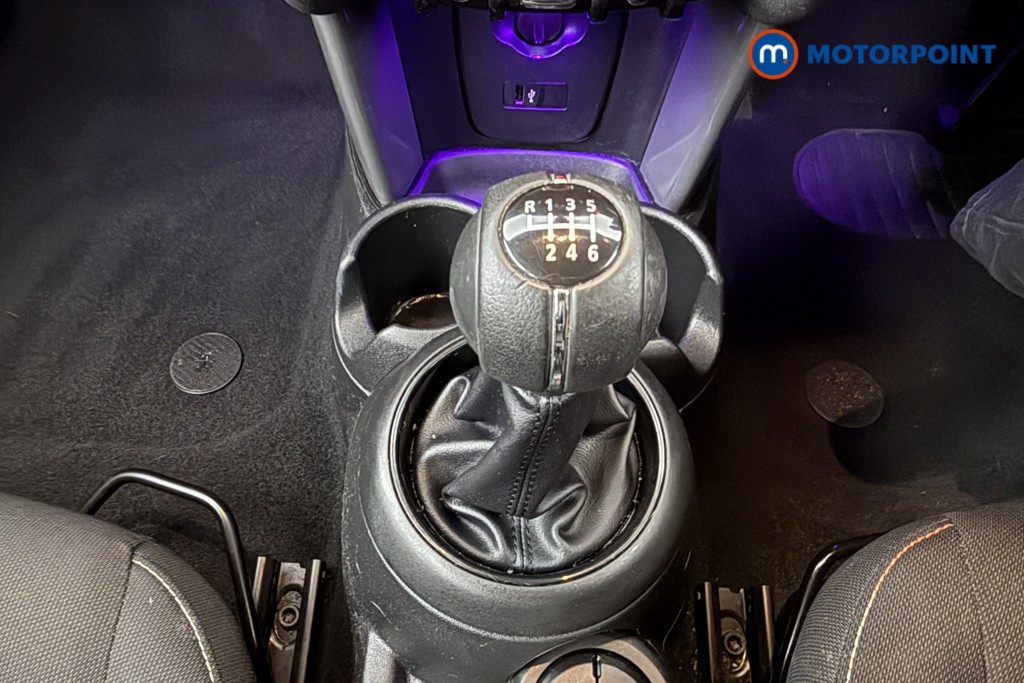 Mini Hatchback Cooper Classic Manual Petrol Hatchback - Stock Number (1587430) - 6th supplementary image