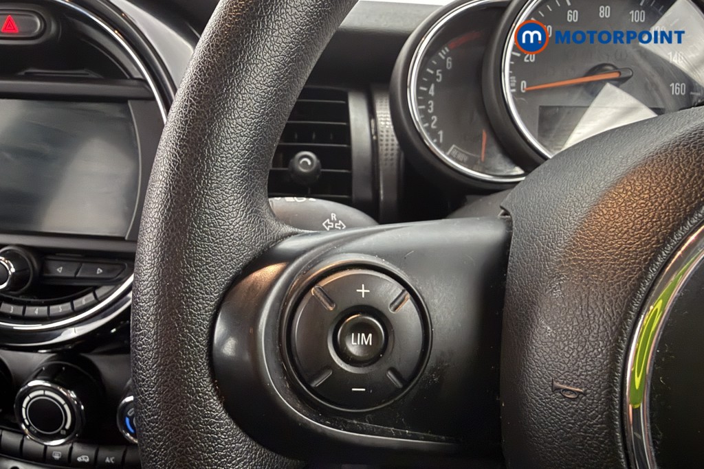 Mini Hatchback Cooper Classic Manual Petrol Hatchback - Stock Number (1587430) - 13th supplementary image