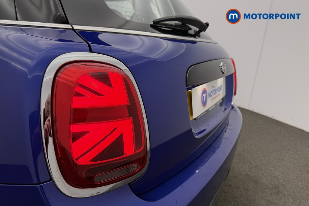 Mini Hatchback Cooper Classic Manual Petrol Hatchback - Stock Number (1587430) - 25th supplementary image