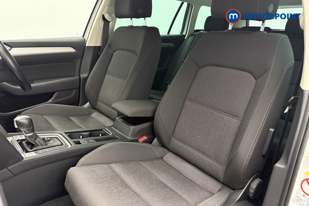 Volkswagen Passat Se Business Automatic Petrol Estate - Stock Number (1587786) - 3rd supplementary image