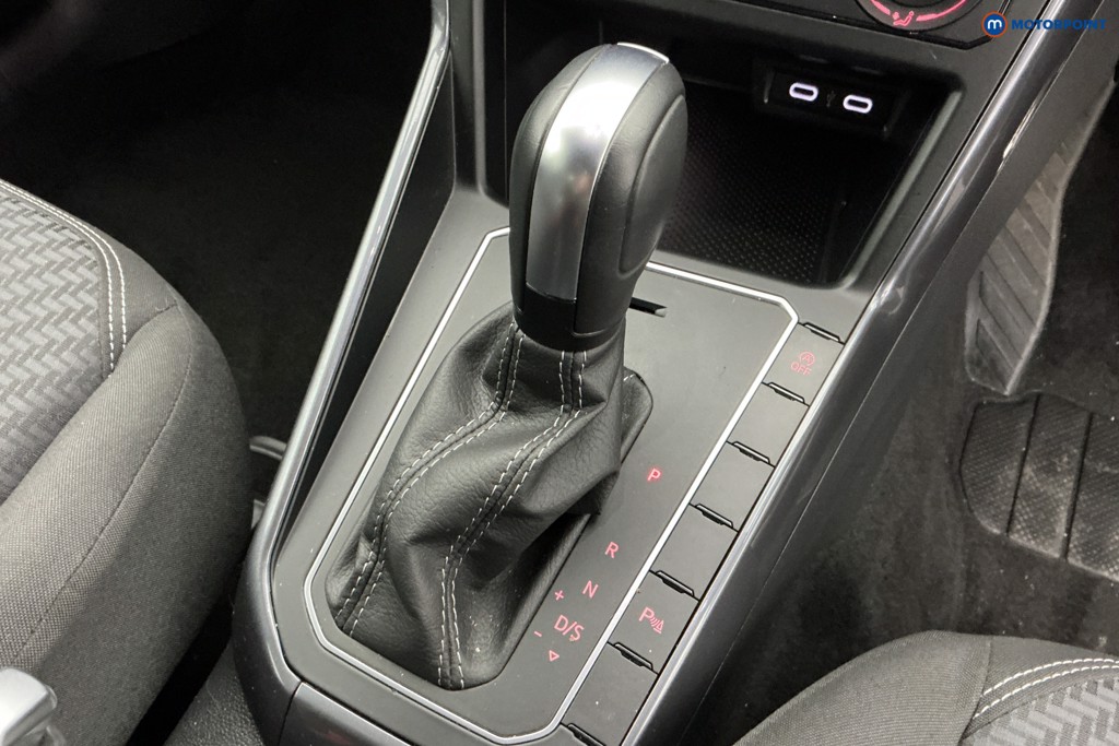 Volkswagen Polo R-Line Automatic Petrol Hatchback - Stock Number (1588258) - 15th supplementary image