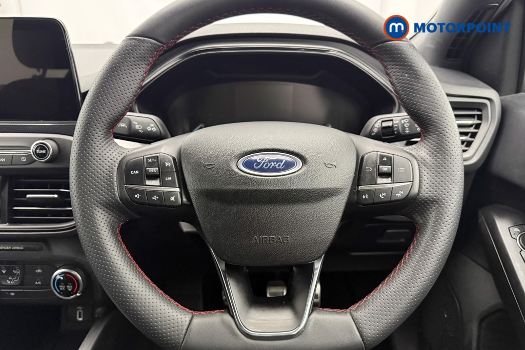 Ford Focus St-Line Manual Petrol Hatchback - Stock Number (1588301) - 4th supplementary image