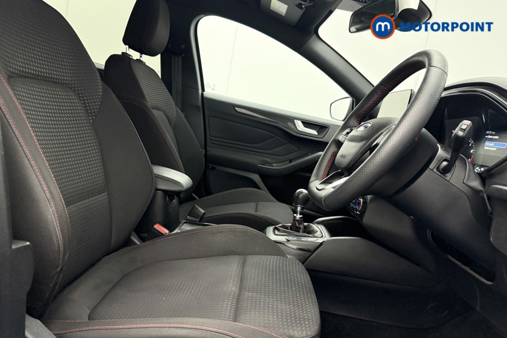 Ford Focus St-Line Manual Petrol Hatchback - Stock Number (1588301) - 7th supplementary image
