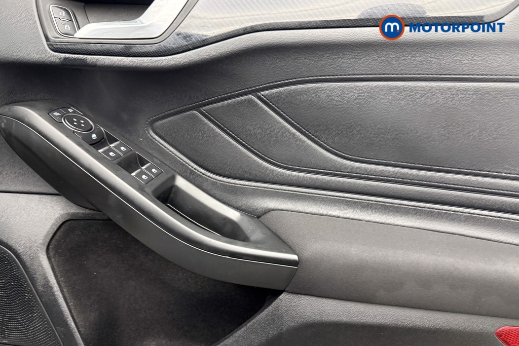 Ford Focus St-Line Manual Petrol Hatchback - Stock Number (1588301) - 17th supplementary image