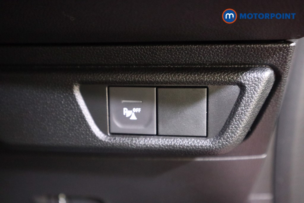 Dacia Sandero Comfort Manual Petrol Hatchback - Stock Number (1588790) - 10th supplementary image