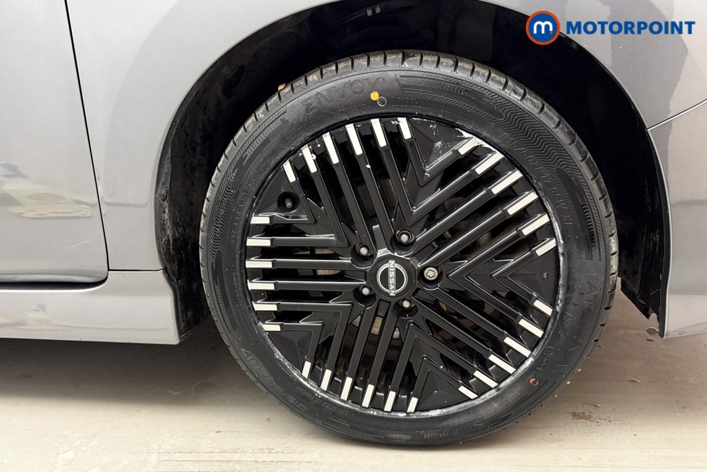 Nissan Leaf N-Connecta Automatic Electric Hatchback - Stock Number (1589315) - 27th supplementary image