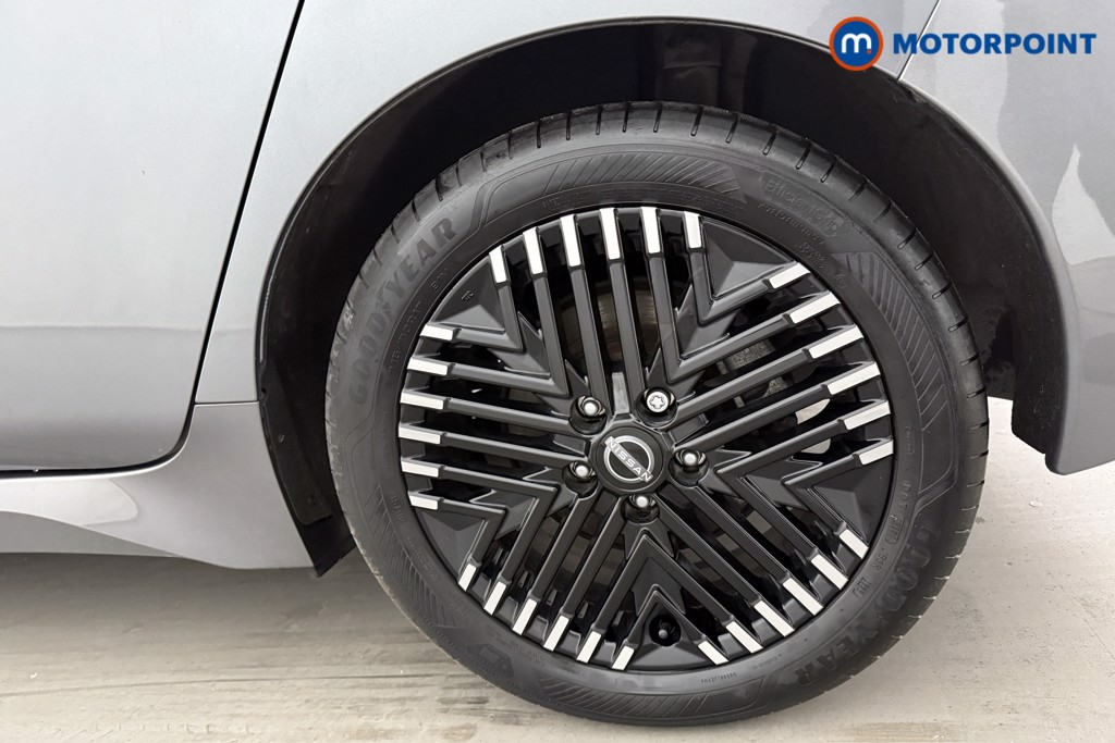 Nissan Leaf N-Connecta Automatic Electric Hatchback - Stock Number (1589315) - 29th supplementary image