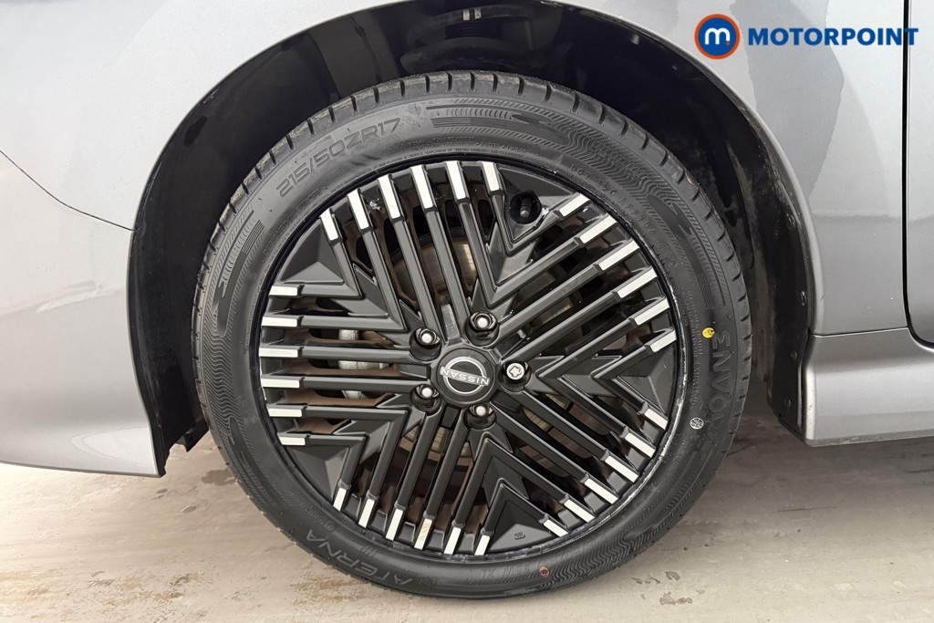 Nissan Leaf N-Connecta Automatic Electric Hatchback - Stock Number (1589315) - 30th supplementary image