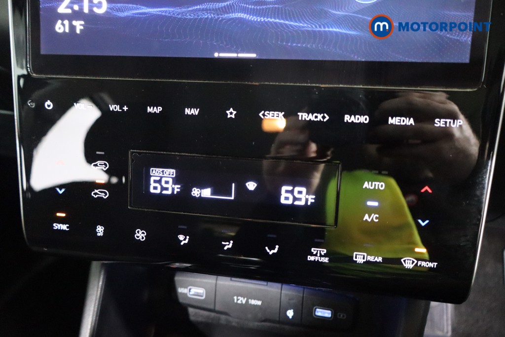 Hyundai Tucson Premium Manual Petrol SUV - Stock Number (1589382) - 12th supplementary image