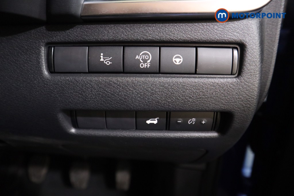 Nissan Qashqai Tekna Manual Petrol SUV - Stock Number (1589452) - 10th supplementary image